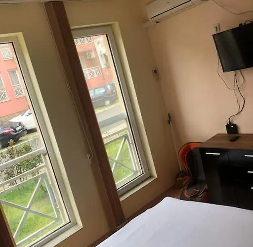 Ground Floor, At Sunny Day 6 Apartamento