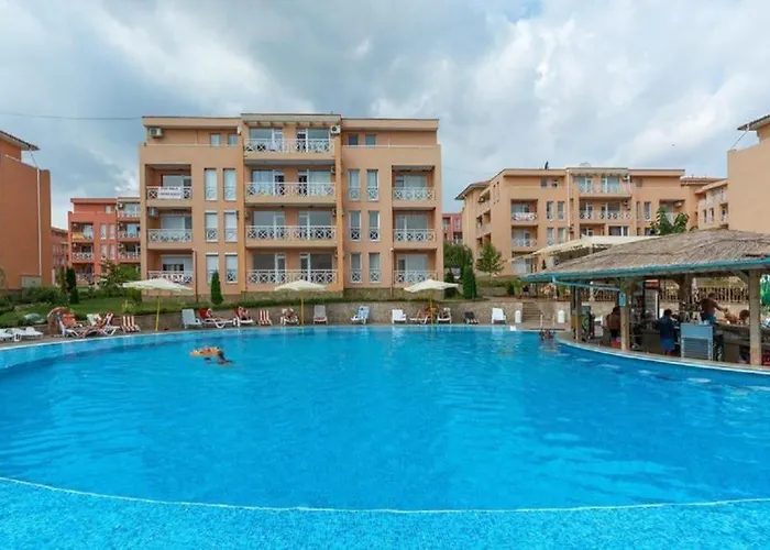 شقة Ground Floor, At Sunny Day 6 *